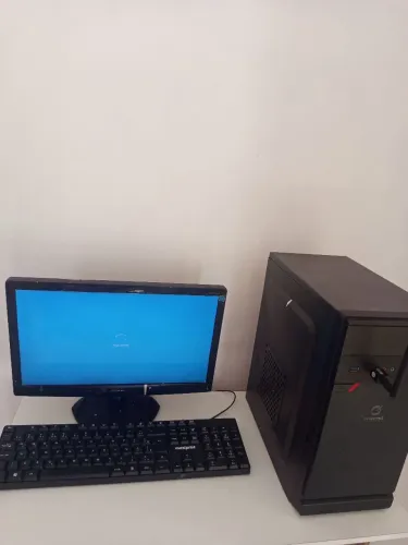 Computador completo ótima opção para jogos de estudos tem conversa