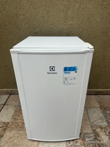 Frigobar Electrolux 220v 122L, Seminovo! ENTREGO!!
