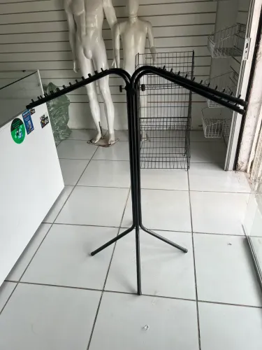 Para colocar camisas
