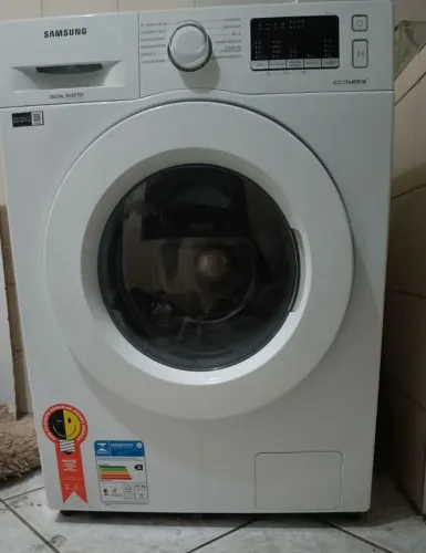 Lava e seca Samsung wd10M