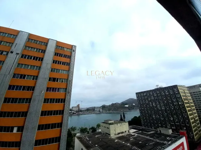 Apartamento à venda no Centro de Vitória-ES: 3 quartos, 1 suíte, 2 salas, 3 banheiros, 170