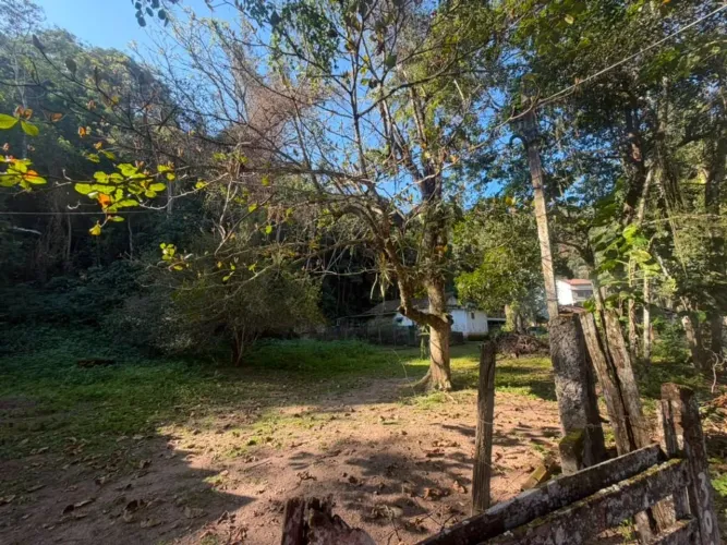 Área à venda, 3437 m² por R$ 1.300.000,00 - Itaipu - Niterói/RJ