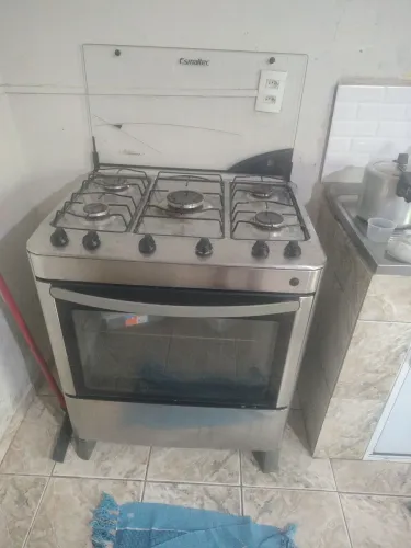 Vendo fogão 5 bocas marca Esmaltec