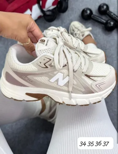 Tênis New Balance ABZORB 530