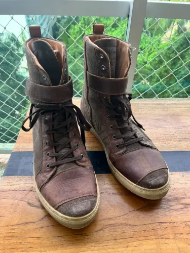 Bota motociclista Triumph