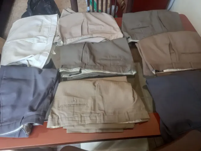 Calças de tergal ( várias cores ) novas, números 46 a 52.