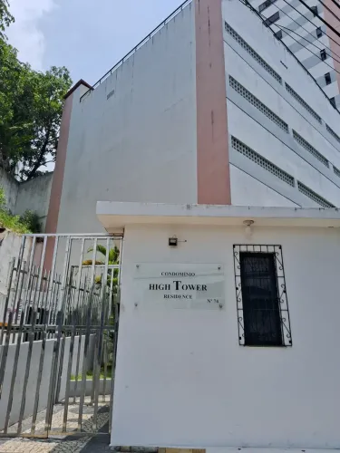 1/4 sala, mobiliado, vaga de garagem coberta, piscina, portaria 24 horas.
