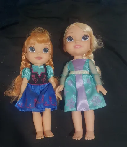 Bonecas Ana e Elsa - Frozen (valor individual de cada)