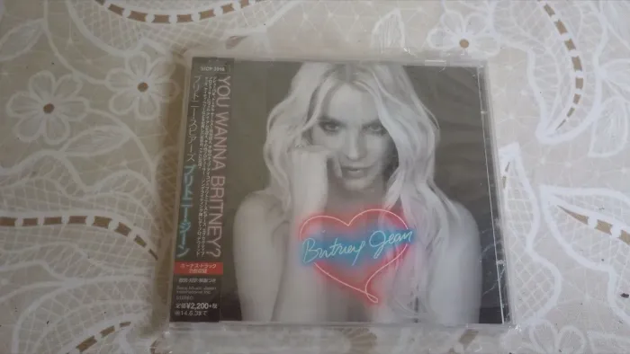Britney Jean Japão 