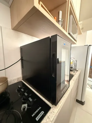 Adega 8 garrafas