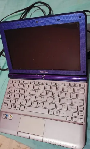 Mini Notebook Toshiba NB305-N442BL com carregador - Leia todo o anúncio