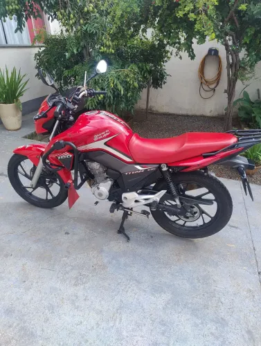 Vendo Titan 160 2018