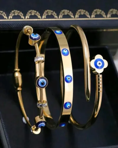 Conjunto de braceletes 