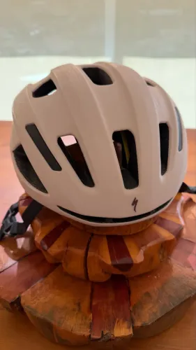 Capacete de ciclismo Specialized - feminino