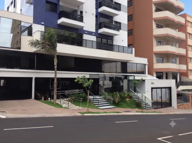 Apartamento para venda possui 43 metros quadrados com 1 quarto em Centro - Londrina - Para