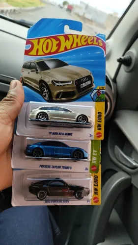 HOT WHEELS À VENDA - LOTE DE 3 MINIATURAS ?