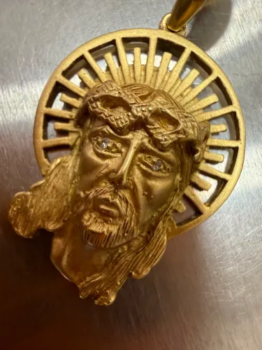 Pingente Jesus Cristo de ouro 7.15g 18k procedência garantia eterna