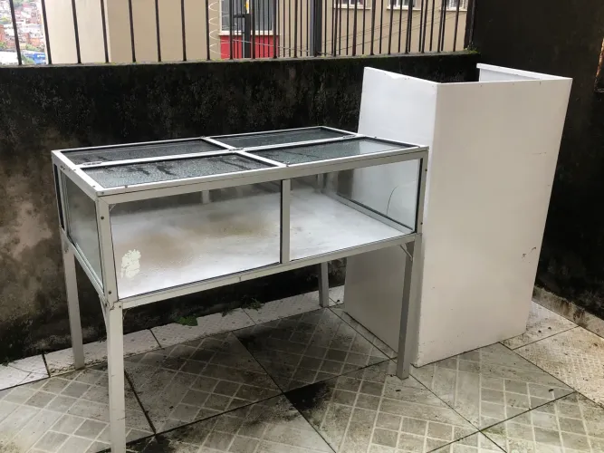 Vendo tabuleiro de acarajé + proteção contra vento para fogão 