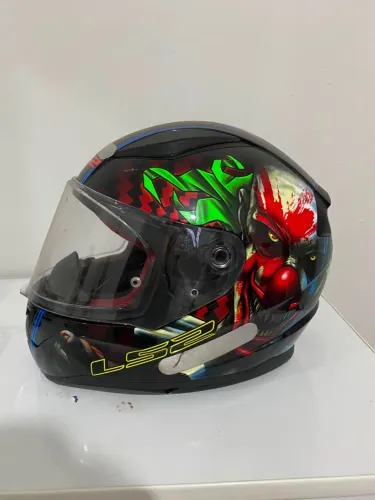 Capacete LS2