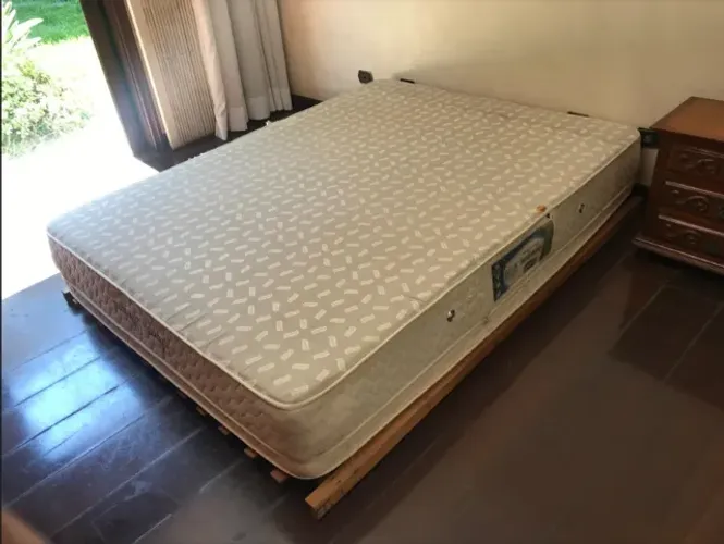Colchão Probel em molas pocket King Size + estrado - usado - bom estado