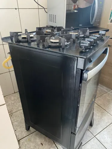 Fogão 4 bocas / *36 zap chama 