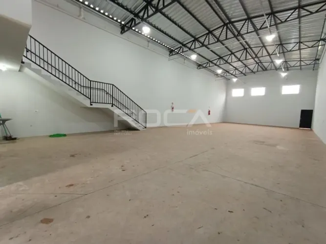 Galpão Comercial para Alugar no bairro Jardim Jócquei Clube, em Ribeirão Preto.
