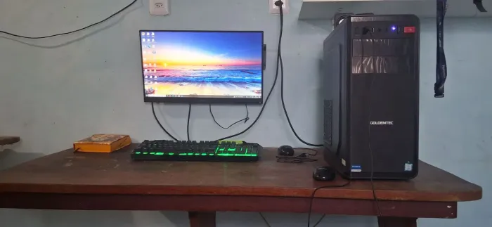 Vendo computador completo I5 8 geração, SSD 240 GB, 8 RAM