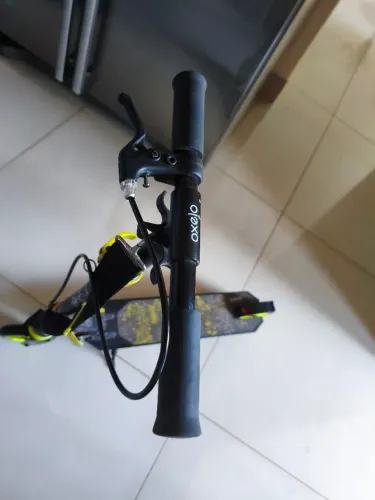 Patinete OLEXO duas rodas com quidon regulável