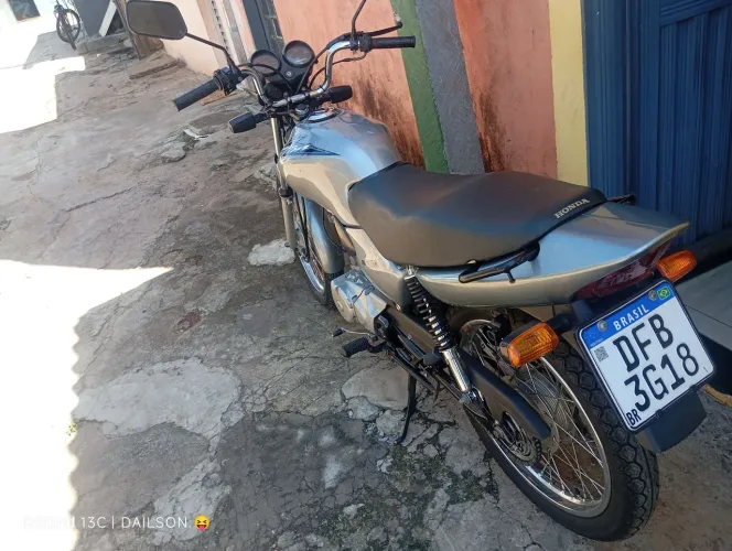 Vendo Moto  CG 125 Moto  Bem Cuidada.