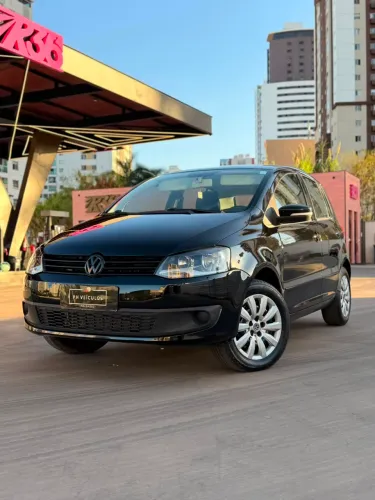 Volkswagen Fox 1.0 MI Total Flex 8V 5P 2013