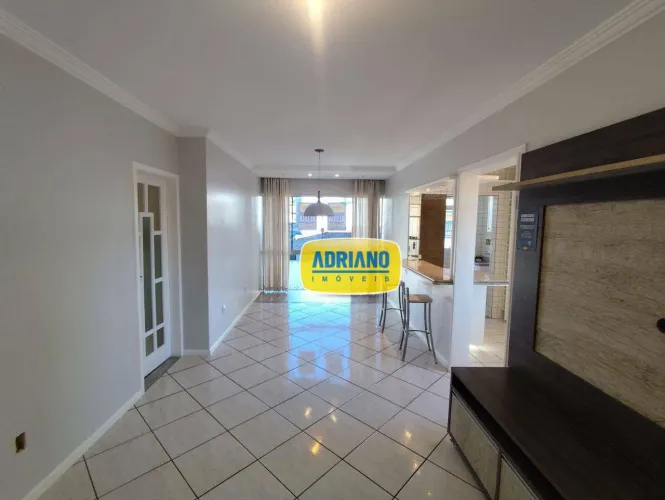 Apartamento com 3 dormitórios para alugar, 82 m² por R$ 4.168,04/mês - Capoeiras - Florian