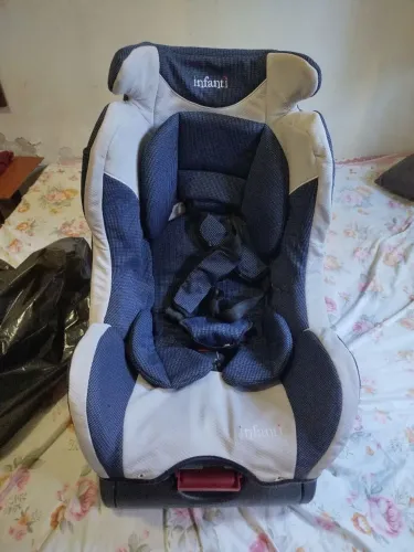 Cadeirinha Bebê conforto pra carro