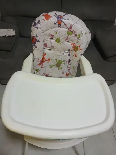 Cadeira de alimentação