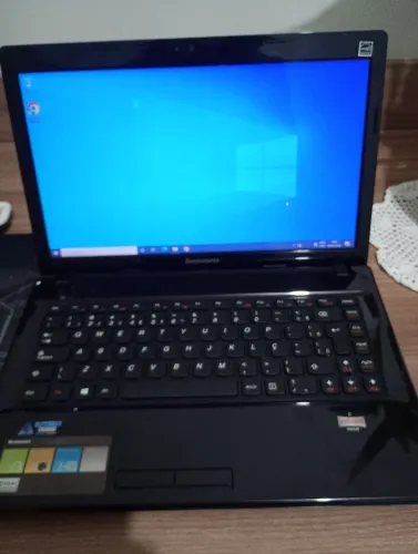 Notebook Lenovo AMD c70 4gb ram w10 ótimo estado de conservação