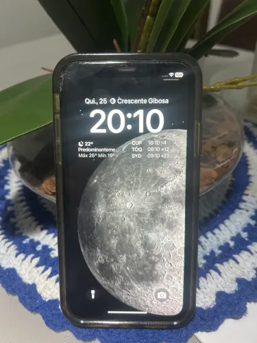 iPhone 11 128GB Preto - Tela Trincada - R$ 800