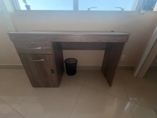 Mesa de Escritório- Escrivaninha 