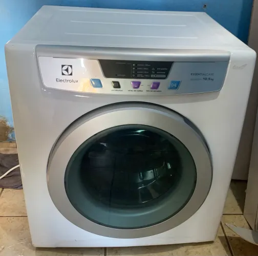 OPORTUNIDADE - Secadora Electrolux Essential 10,5kg