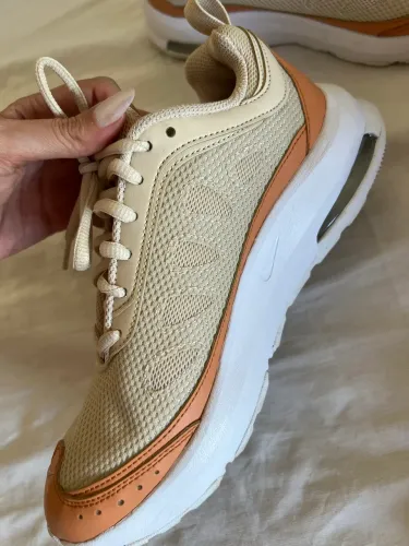 Tênis Nike Air Max AP Feminino