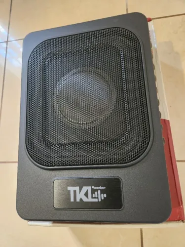 Caixa slim 9" subwoofer ativa Bomber TKL 250W RMS amplificada