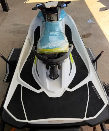 Vende-se Jet Ski