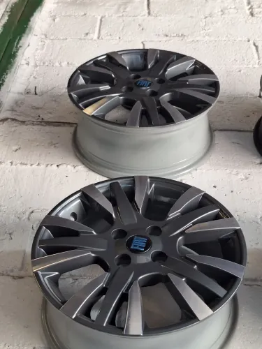 Rodas aro 15 Palio Sporting novas dá KR 2.100 