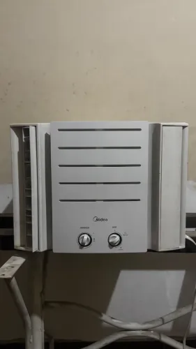 Ar-condicionado de janela Midea