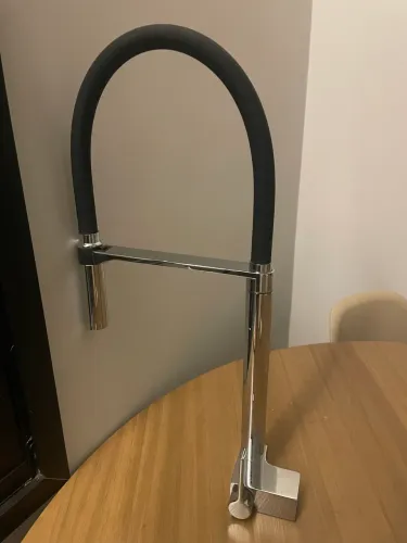 Torneira Gourmet Docol de Parede Preta/Cromada - Nova