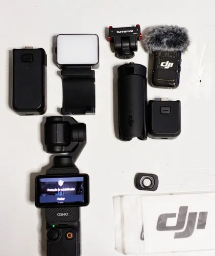 Câmera DJI Osmo Pocket 3 - Bundle Creator + acessórios 4K black