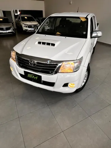 Toyota Hilux CD SRV D4-d 4X4 3.0 TDI Diesel AUT 2013