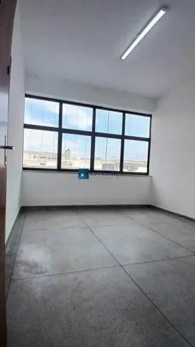 SALA COMERCIAL PARA LOCAÇÃO NO 2º ANDAR EM EXCELENTE LOCALIZAÇÃO CENTRAL