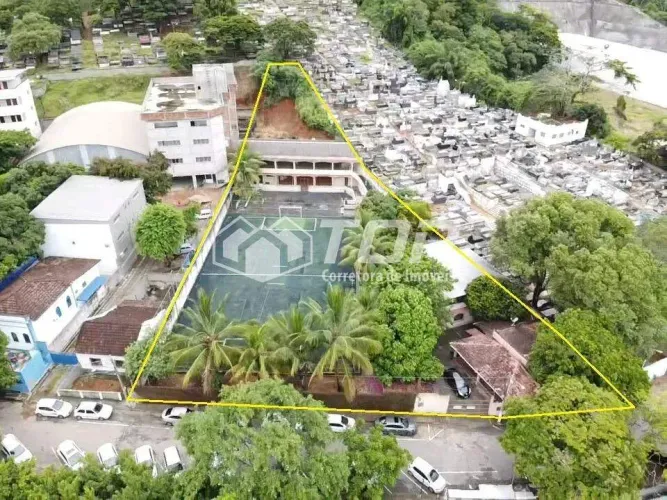 Área com Construções de Casas à venda no Bairro: Independência