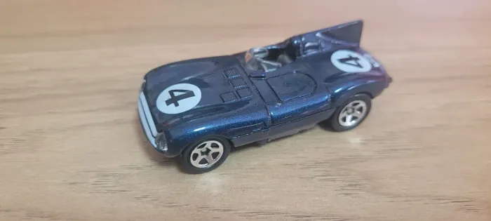Hot Wheels Jaguar D-Type - Firs Edition