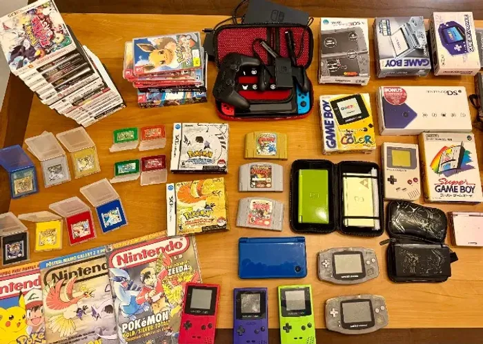Vendo Coleção de Jogos Pokémon e Consoles Portateis da Nintendo
