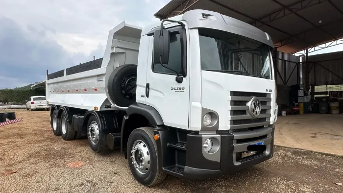 Volkswagen 24280 Bitruck caçamba 2014